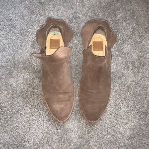 Dolce Vita booties